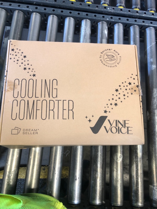 Photo 1 of Vine Voice Cooling Blanket Comforter Hot Sleepers Full/Queen Soft Cooling Blanket, Double-Sided Cool Bedding for Night Sweats, All-Season Lightweight Comforter(90 * 90inch, Medium Gray)