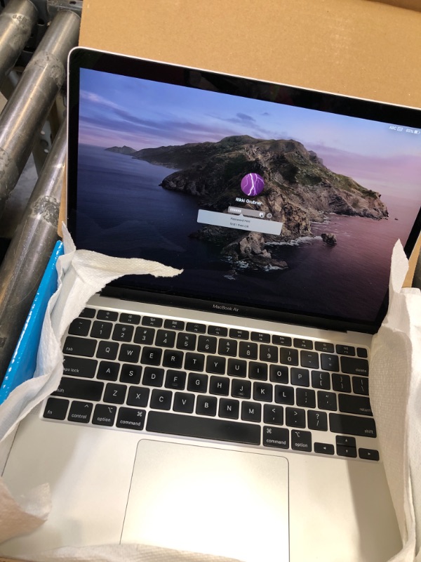 Photo 1 of *LOCK***Apple MacBook Air 13.3 inch Laptop - Space Gray, M1 Chip, Built for Apple Intelligence, 8GB RAM, 256GB storage