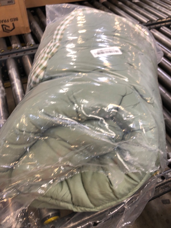 Photo 1 of Thick Mattress Topper Twin Size - Non-Slip Mattress Pad Cover for Back Pain Breathable Folding Sleeping Pad Machine Washable Mattress Protector (39x75 inch,Green)