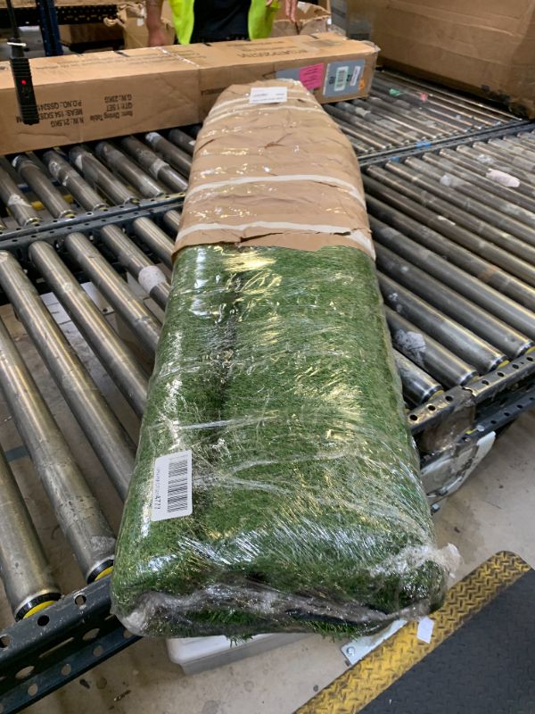 Photo 1 of artificial grass unknown size 