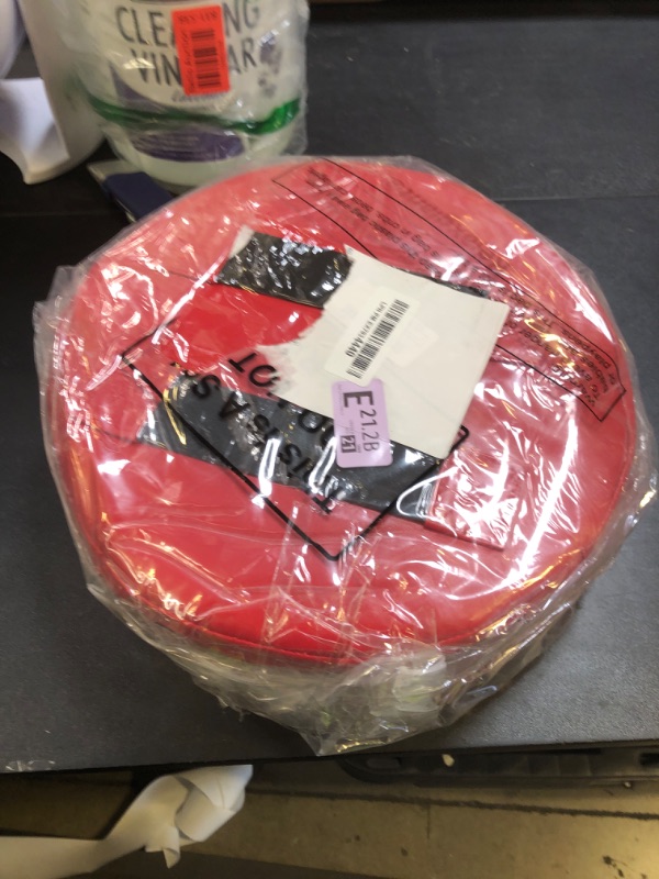 Photo 1 of Relaxgiant 2 Pads Volleyball Blocking Pad Volleyball Setter Training Equipment Red Round Volleyball Training Aid Player for Hitting and Blocking Mimics Hand Hitting Trainerf Protects Blockers Hands