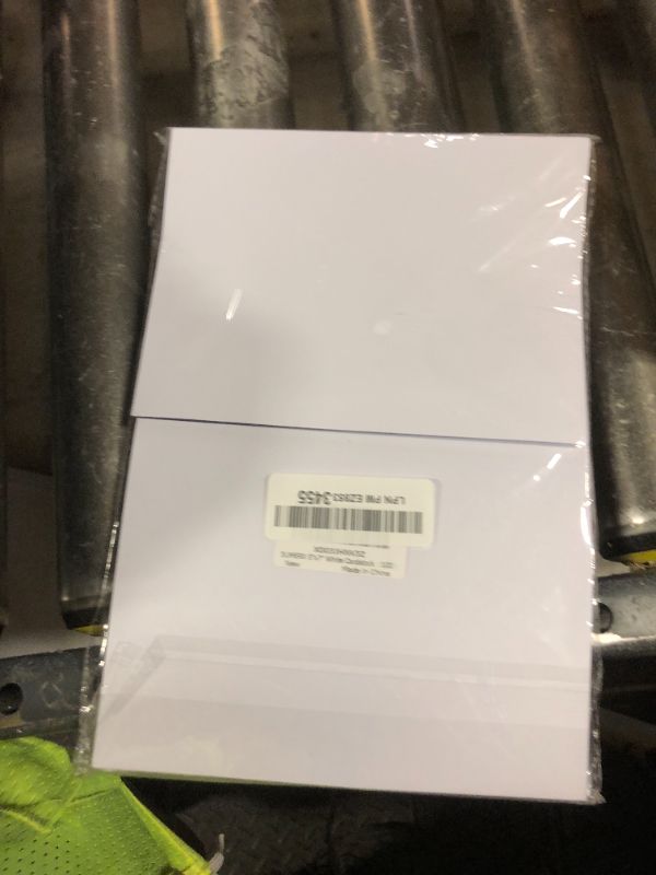 Photo 1 of 100 Pieces 5" x 7" White Cardstock, Heavyweight Cardstock Sheets Blank Invitation Paper Greeting Cards Printable, 74lb Cover 200 GSM/White
