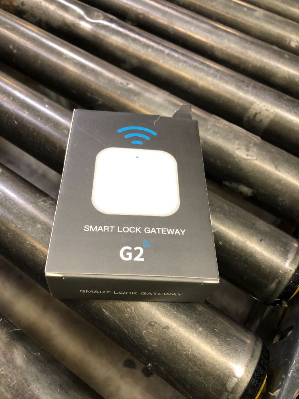 Photo 1 of Veise G2 Gateway, Smart Deadbolt WiFi Gateway, Remote Control, Compatible with DD Lock APP and TT Lock APP Remote Control