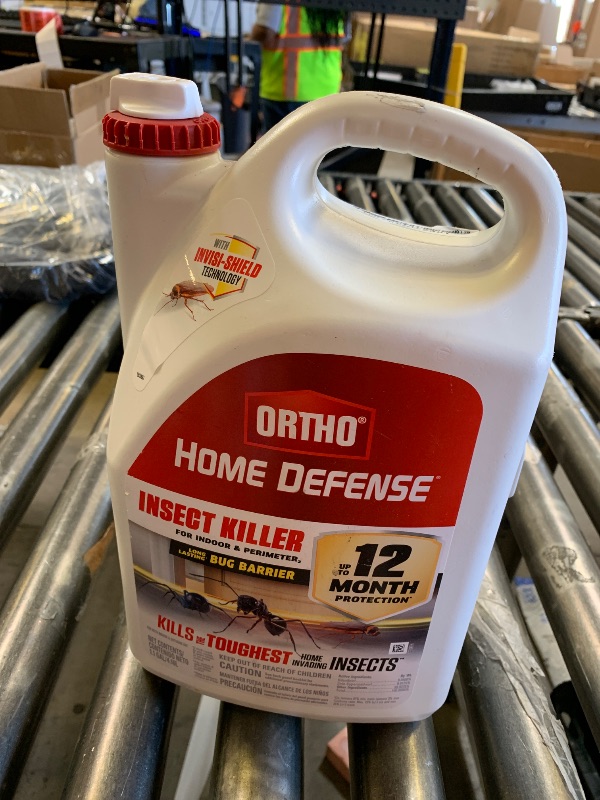 Photo 1 of Ortho Home Defense Insect Killer for Indoor & Perimeter2 with Comfort Wand, Controls Ants, Roaches, and Spiders, 1.1 gal