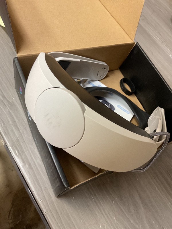 Photo 1 of Saqico Head Strap with Battery for Oculus Quest 2, 10000mAh Battery Pack Extend 8H Playtime, Fast Charging VR Power, Adjustable Elite Strap Replacement Accessories for Oculus/Meta Quest 2