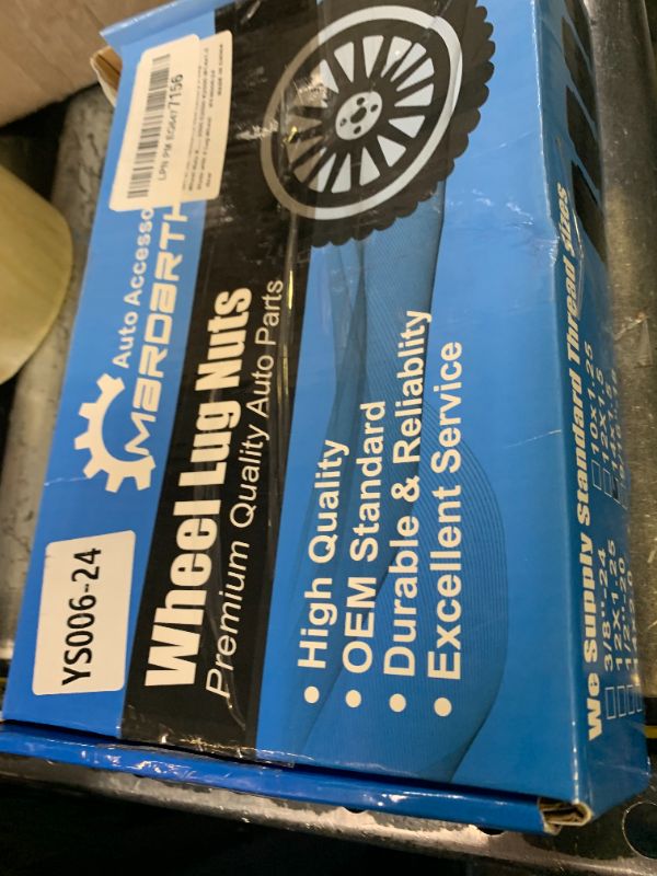 Photo 1 of Set of 24, M14x1.5 OEM Factory Wheel Lug Nuts Replacement for Sliverado Sierra 1500 Yukon Avalanche Suburban Express 1500 C1500 K1500 Escalade Traverse Yukon 14mmx1.5 Studs with 6 Lug or 5 Lug Wheel
