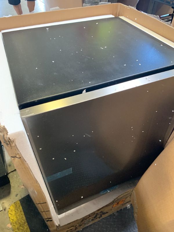 Photo 1 of Kalamera Beverage Refrigerator