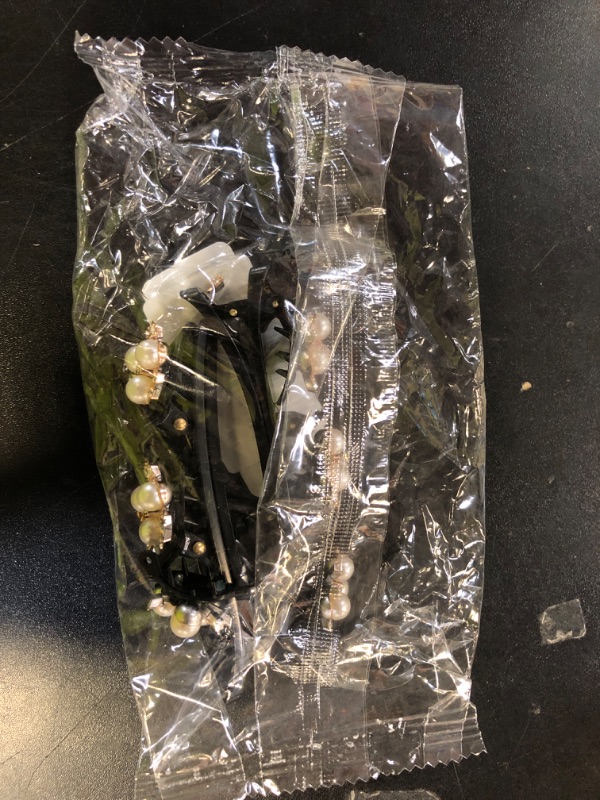 Photo 1 of 2 Pcs Sparkling Crystal Stone Braided Hair Clips, 2025 New Satin Fabric Hair Bands Rhinestone Four-Leaf Clover Hair Clip for Styling, Duck Bill Clips for Women Girls, Color H