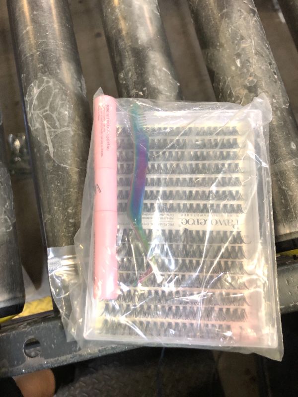 Photo 1 of Pawotence Lash Extension Kit DIY 280pcs Individual Lash Clusters Kit 30D 40D Cluster Eyelash Extensions Kit with Lash Bond and Seal, Lash Remover, Lash Tweezers for Self Use (30D&40D, 9-16mm, All Kit)