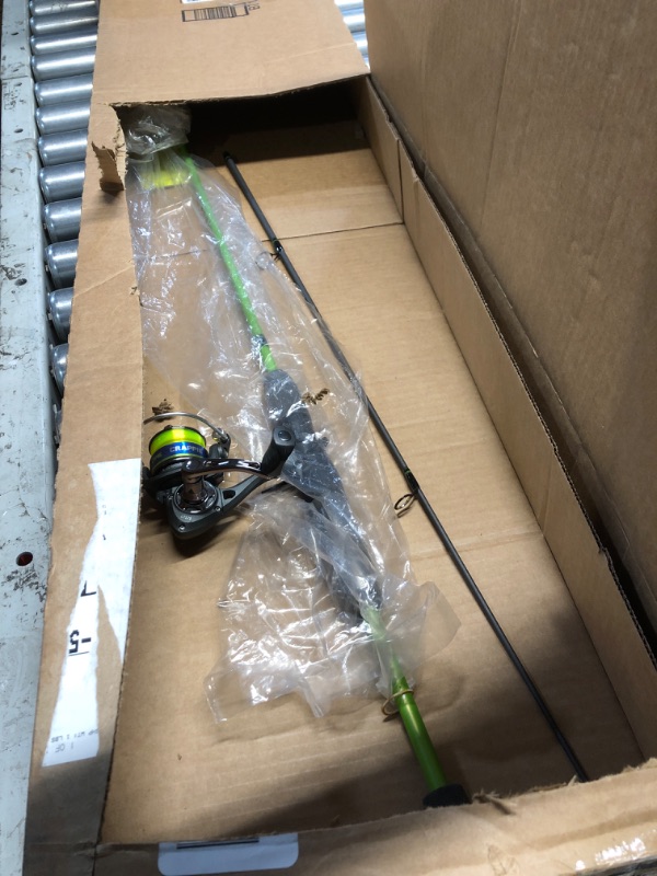 Photo 1 of (Damaged)(sold for parts) Lew's Crappie Thunder Spinning Reel and Fishing Rod Combo, 6-Foot 6-Inch 2-Piece IM6 Graphite Blank, Size 75 Ree