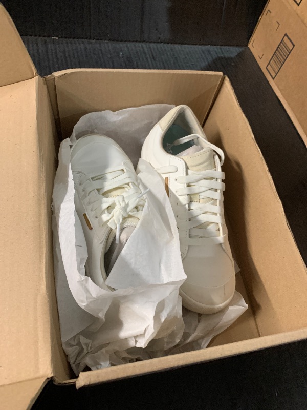 Photo 1 of ***(HEAVILY USED/ MINOR DAMAGE)***
 (7.5 W) Dr. Scholl's Womens Time Off Sneaker White Smooth 7.5 W