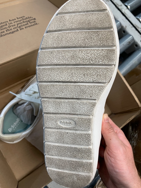 Photo 1 of ***(HEAVILY USED/ MINOR DAMAGE)***
 (7.5 W) Dr. Scholl's Womens Time Off Sneaker White Smooth 7.5 W