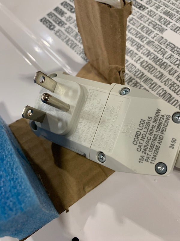 Photo 1 of (electric plug appears to need adaptor)(please see all images) ***TRUCK/TRAILOR PICKUP ONLY*** BLACK+DECKER Window or Through The Wall Air Conditioner 18000 BTU, AC Window Unit Cools Up to 1000 Square Feet