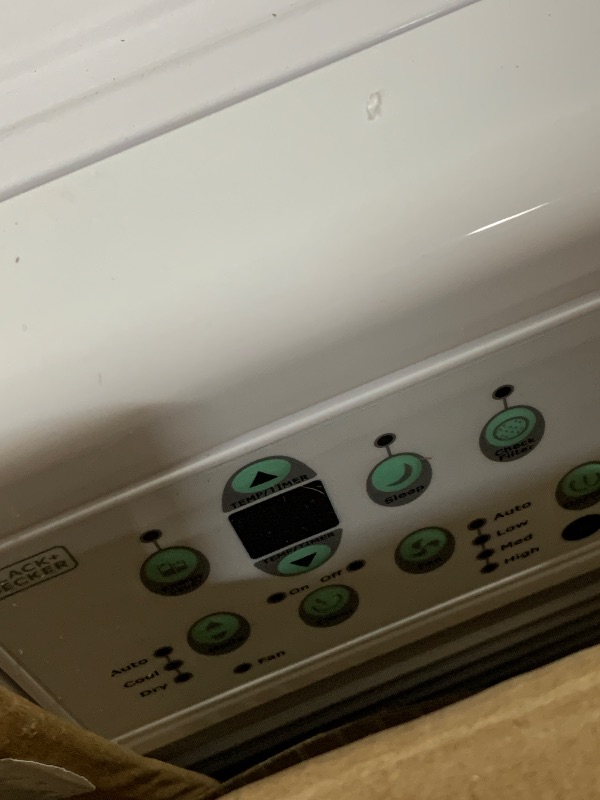 Photo 1 of (electric plug appears to need adaptor)(please see all images) ***TRUCK/TRAILOR PICKUP ONLY*** BLACK+DECKER Window or Through The Wall Air Conditioner 18000 BTU, AC Window Unit Cools Up to 1000 Square Feet
