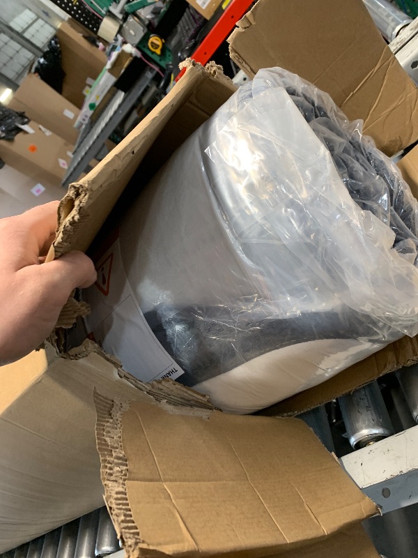 Photo 1 of *** FACTORY SEALED***Uapev Queen Mattress,12inch Thickness in A Box,Memory Foam Hybrid,with Individual Pocket Spring for Motion Isolation & Silent Sleep,Pressure Relief,Plush Texture.