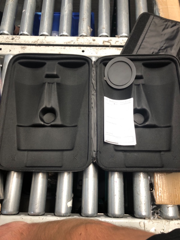 Photo 1 of (Right lens is not fully functional) (USED/FAIR) (PARTIAL SET) Celestron 71017 SkyMaster 25x100mm Porro Prism Binoculars with Multi-Coated Lens, BaK-4 Prism Glass and Carry Case, Black