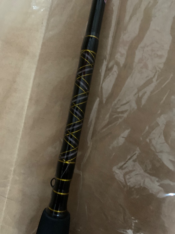 Photo 1 of (broken tip) (sold for parts) PENN 7' Spinfisher VII Spinning Fishing Rod & 5500 Reel Combo, 12-20lb Line Rating, Medium Heavy Power, IPX5 Sealing