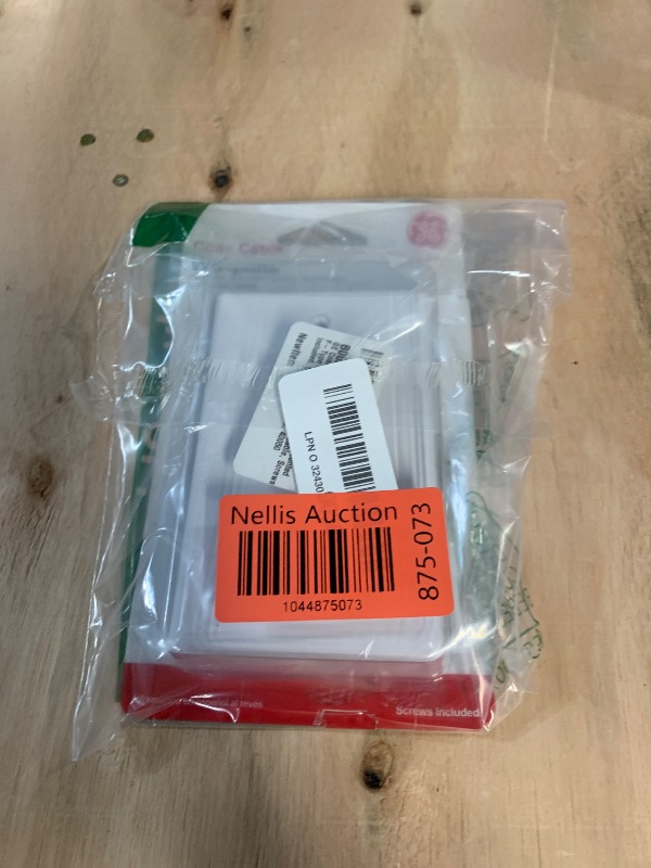 Photo 1 of GE Coax Plate, 1-Port, One Wall Mounted F-Type Connection for Coaxial Cable, Screws Included, Single Gang, White, 40050