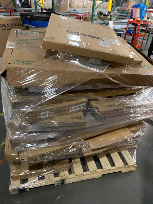 Photo 1 of ****PALLET TRUCK OR TRAILER PICK UP*****Used Baby Gates 