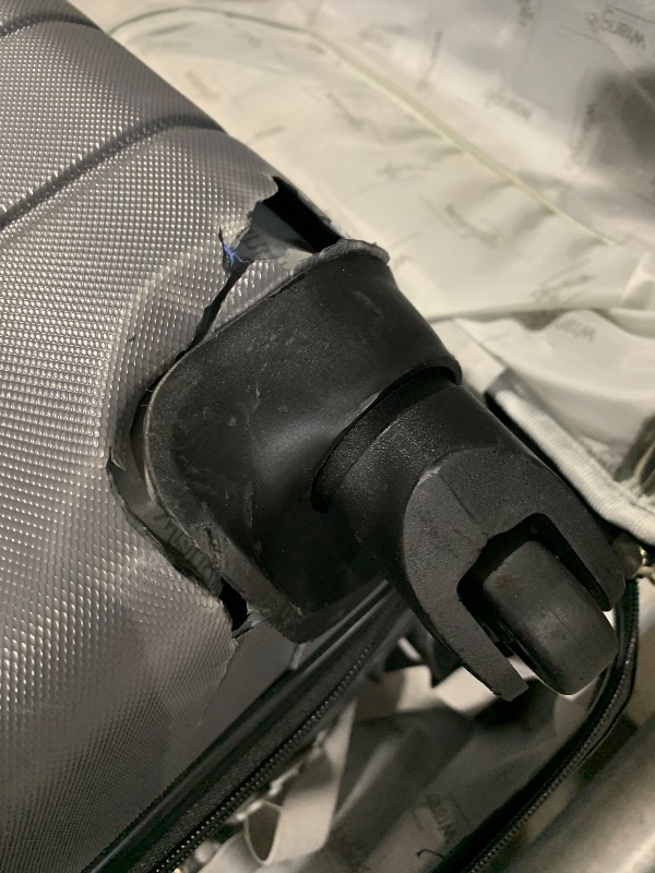 Photo 1 of (used)(damaged)(see images) Wrangler Smart Luggage Cup Holder and USB Port, Quiet Shade, 3 Piece Set