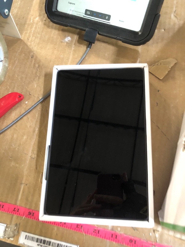Photo 1 of (see all images) Lenovo Tab M9-2023 - Tablet - Long Battery Life - 9" HD - Front 2MP & Rear 8MP Camera - 3GB Memory - 32GB Storage 