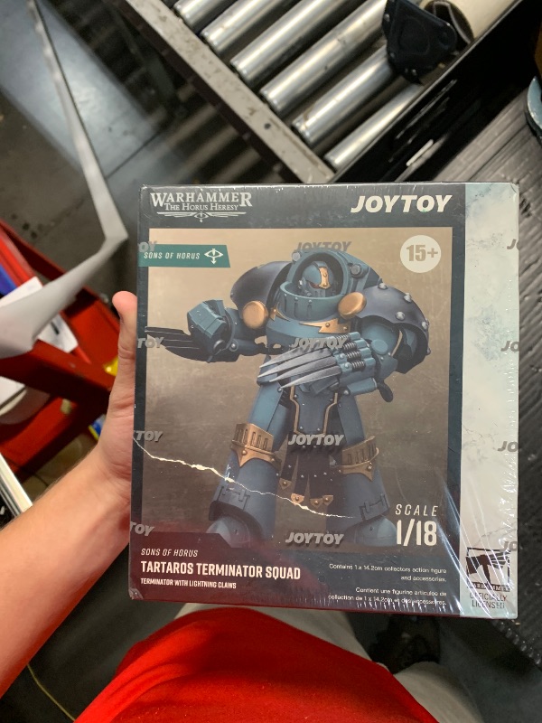 Photo 1 of ***FACTORY SEALED***JOYTOY Warhammer The Horus Heresy 1/18 Action Figure Sons of Horus Tartaros Terminator Squad Terminator with Lightning Claws Collection Model Birthday Gifts