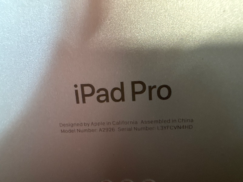 Photo 1 of **Prev used**Minor Damage**Powers on**
Apple iPad Pro 13-Inch (M4): Built for Apple Intelligence, Ultra Retina XDR Display, 512GB, 12MP Front/Back Camera, LiDAR Scanner, Wi-Fi 6E + 5G Cellular, Face ID, All-Day Battery Life — Silver