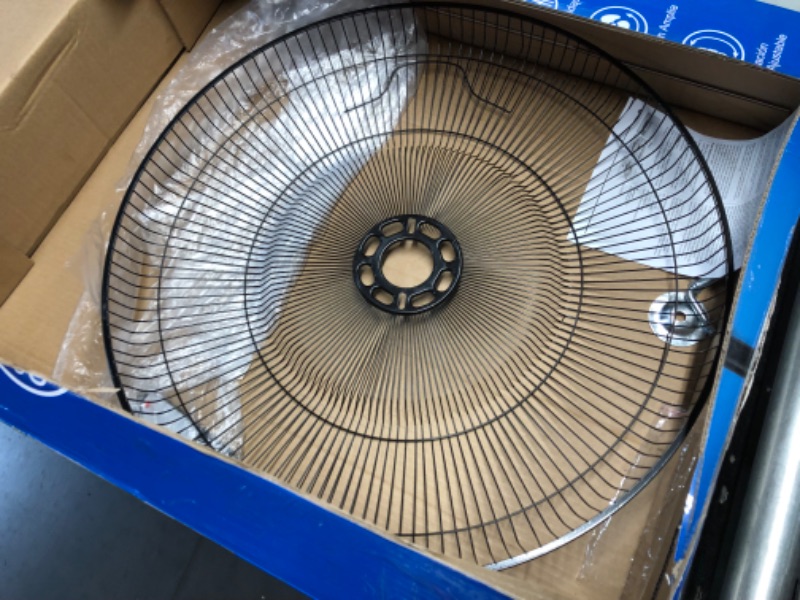 Photo 1 of (used item) Comfort Zone Oscillating Pedestal Fan with Remote Control, Stand Fan, 18 inch, 3 Speed