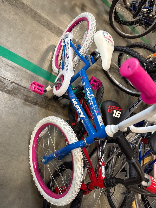 Photo 1 of *AS IS, ALL SALES FINAL, NO RETURNS**
  20IN SEA STAR BIKE  