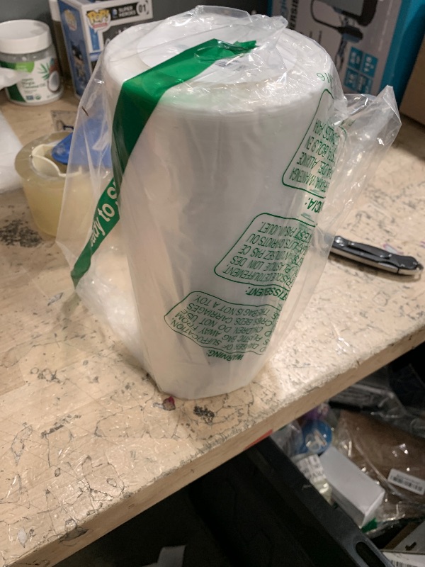 Photo 1 of 9.8 X 13.8 Inch Plastic Produce Bags Roll, 1000 Bags of 1 Big Roll for Fruits, Vegetable, Bread, Clear Kitchen Food Storage Bags (Medium)