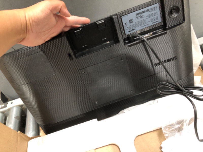 Photo 1 of *POWERS ON/UNABLE TO FULLY TEST* SAMSUNG 22" T350 Series FHD 1080p Computer Monitor, 75Hz, IPS Panel, HDMI, VGA (D-Sub), 3-Sided Border-Less, FreeSync, LF22T350FHNXZA
