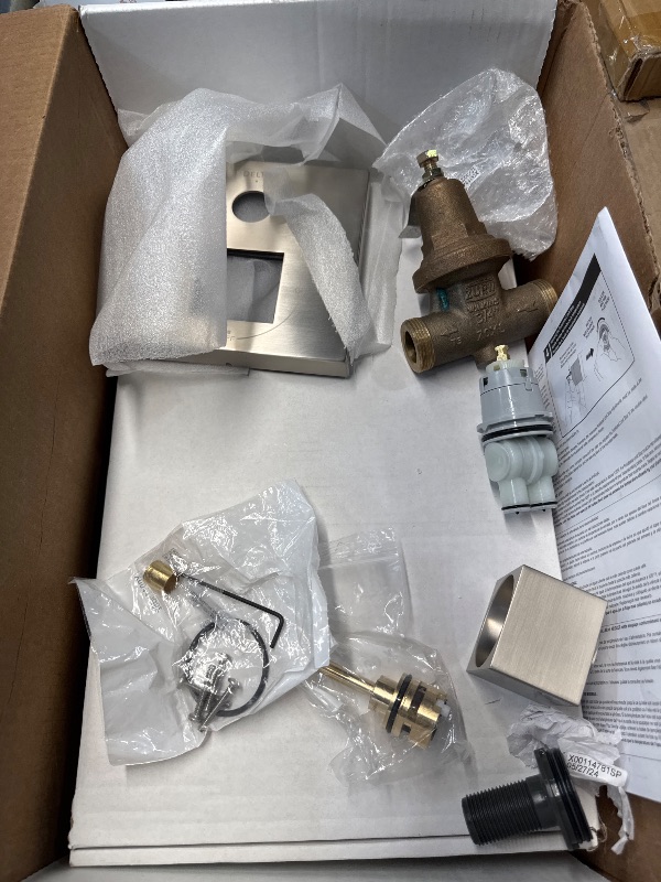 Photo 1 of (PARTS) (MAYBE HALF THE SET) Delta 342702-SP Modern Shower Faucet, Stainless
