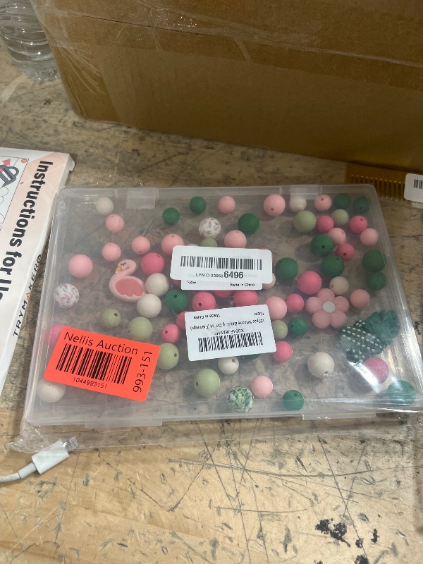 Photo 1 of 120pcs Silicone Beads for Keychain Making,Focal Beads and 15mm 12mm Silicone Beads for Pens Bracelet Making DIY kit (Flamingo)