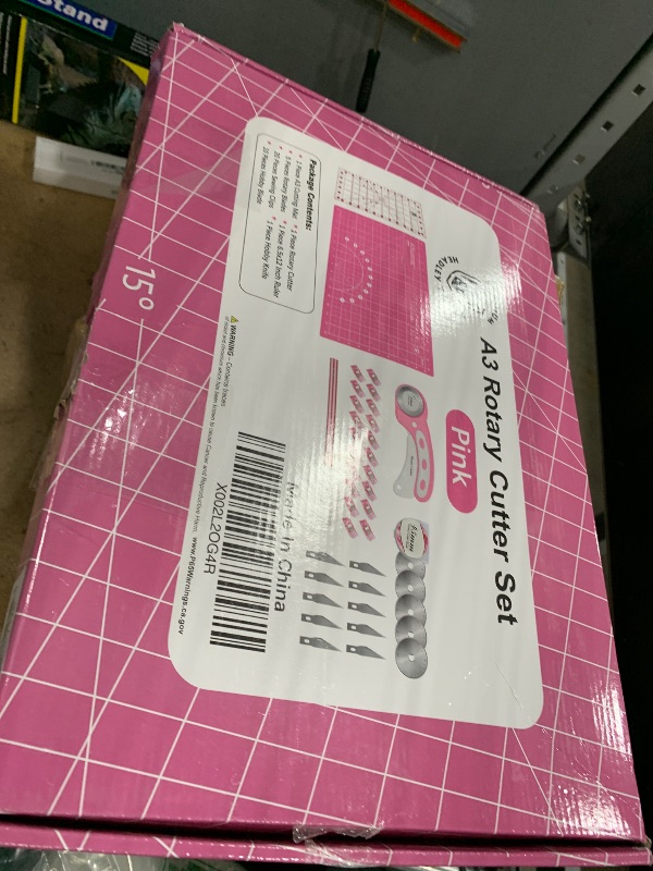 Photo 1 of Headley Tools Rotary Cutter Set - 45mm Fabric Cutter, 5 Replacement Rotary Blades, A3 Cutting Mat, Quilting Ruler and Sewing Clips, Craft Knife Set, Ideal for Crafting, Sewing, Patchworking, Pink