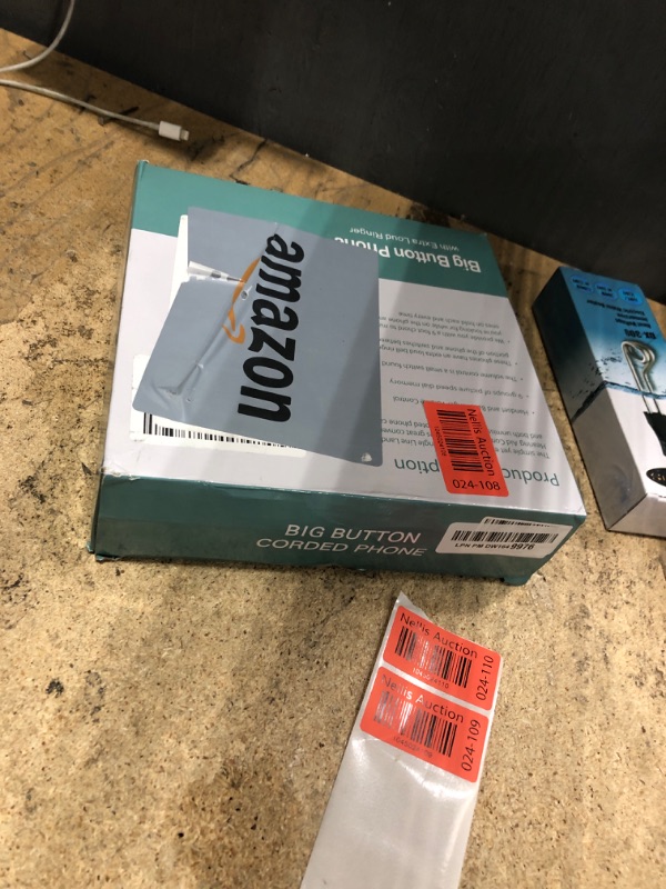 Photo 1 of Excelltel Big Button Phone for Seniors, Corded Landline Telephone with Handsfree Function and 9 Groups of Memory, One-Touch Dialling,Suitable People with Vision Disorders/Hearing Damage (EX-LD-858HF)