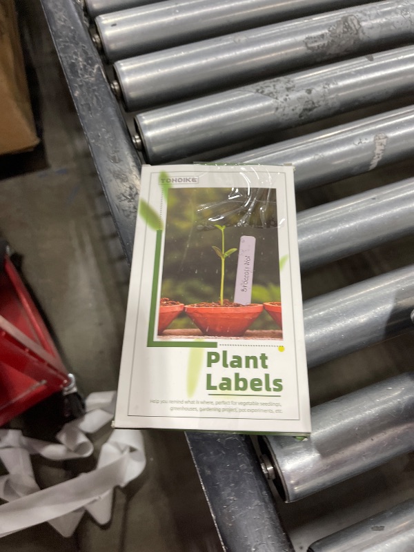 Photo 1 of Plant Labels 500Pcs 4 Inch Plastic Plant Name Tags for Seedlings Garden Labels Markers Nursery Plant Tags Seed Labels for Outdoor Garden Plant Label Stakes with Permanet Marking Pen (Mix-Color)