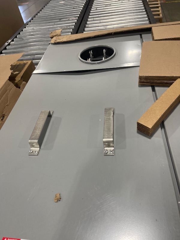 Photo 1 of Siemens MC3042B1400SC MC3042B1400SC meter-load center combination, 30 space, 42 circuit, 400 Amp, surface mount,