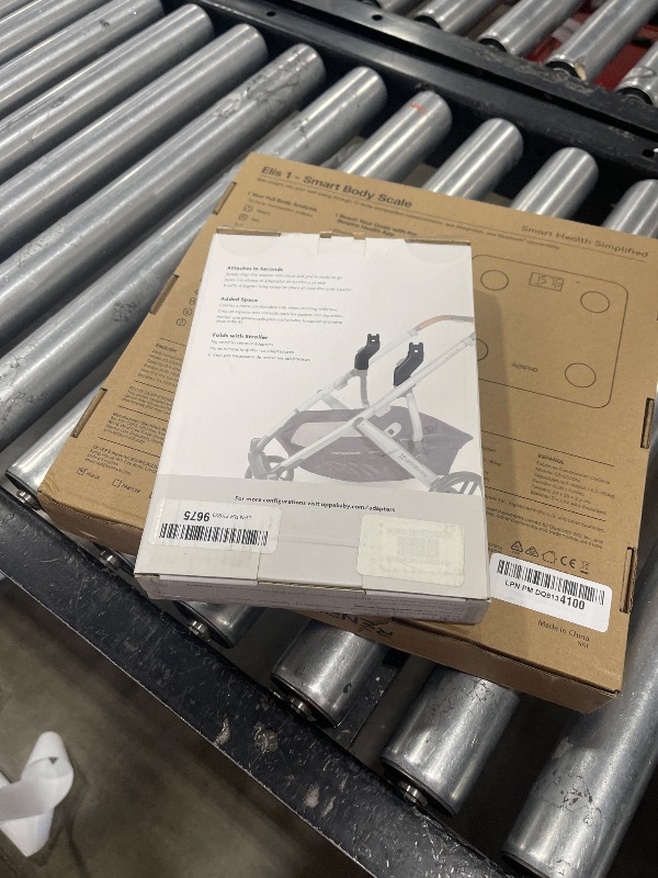 Photo 1 of UPPAbaby Upper Adapter for Vista, Vista V2, and Vista V3 Strollers/ Compatible with Bassinet, Toddler Seat, Aria, Mesa V2, or Mesa Max Infant Car Seats / Quick + Secure Attachment / 1 Set