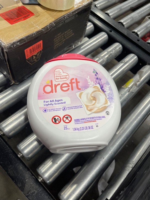 Photo 1 of Dreft Laundry Detergent Pacs, HE Compatible, Lightly Scented, Lavender, 25 Count
