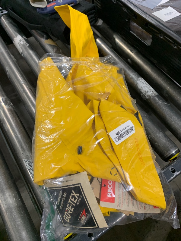 Photo 1 of Dakine Stoker Gore-Tex 3L Jacket - Men's (US, Alpha, Small, Regular, Regular, Hellow Yellow)