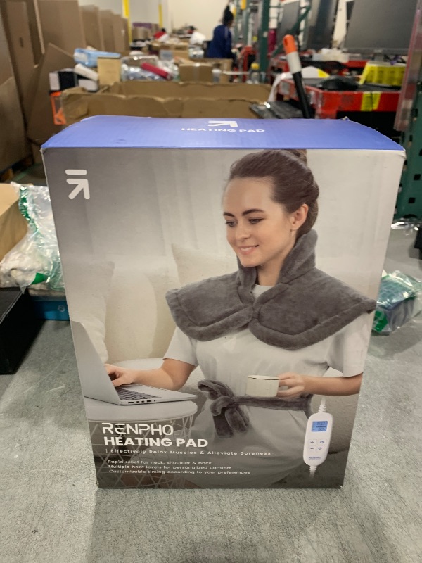 Photo 1 of RENPHO Heating Pad for Neck and Shoulders and Back Pain Relief, Mothers Day & Fathers Day & Birthday Gifts for Mom Dad, FSA HSA Eligible, 24"x37" XL Large Heat Pad for Full Body, ETL Certified, Black