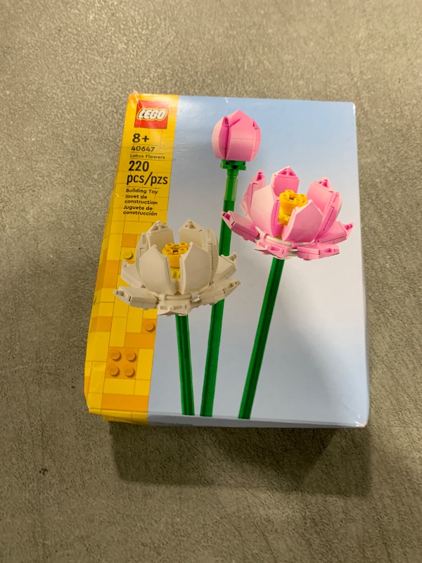 Photo 1 of LEGO Lotus Flower - Building Toy for Kids, Girls & Boys, Ages 8+ - Artificial Lotus for Home Decor & Display - Gift for Mother's Day - 40647