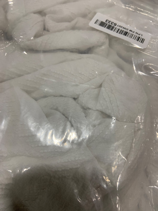 Photo 1 of Beatrice Home Fashions Wedding Ring Chenille Bedspread, King, White