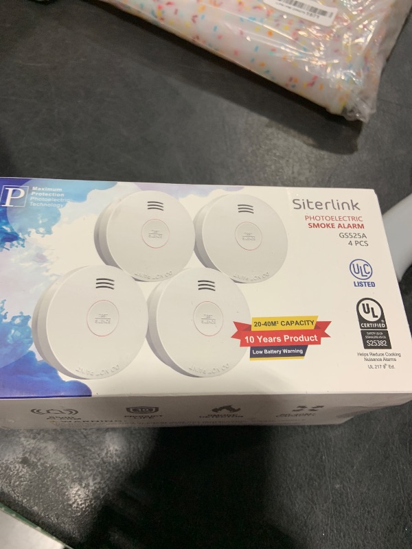 Photo 1 of Siterlink  Detectors 10 Year Battery Operated,UL217-9th Listed Smoke Alarm with Test-Silence Button,Photoelectric Sensor Fire Alarms Smoke Detectors with LED Lights for Home, GS525A (4 Pack)