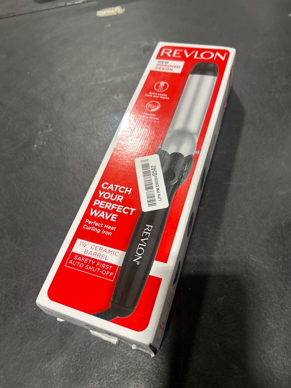 Photo 1 of Revlon Perfect Heat Triple Ceramic Curling Iron | For Silky Smooth Loose Curls (1-1/2 in)