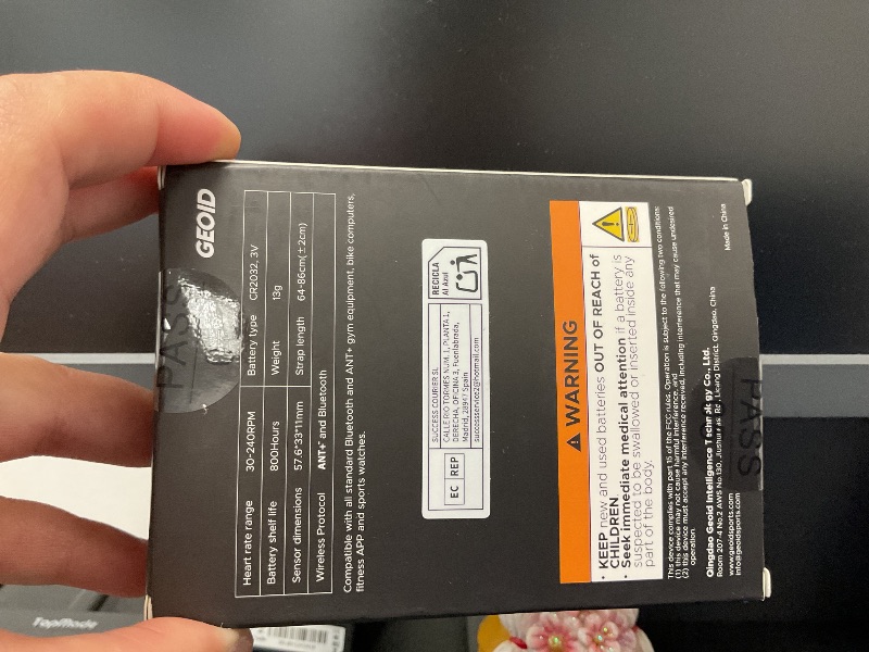 Photo 2 of VEVOR Insulated Screwdriver Set, 6-Piece Professional Electrical Screwdriver Set, 1000V Insulated Electrician Tool Set, with Magnetic Phillips Slotted Tips, 360-Degree Rotating Screwdriver and Bag