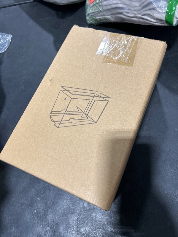 Photo 1 of Cq acrylic Wall Mount Paper Towel Dispenser with Lid,Clear Folded Paper Towel Holder for Bathroom Toilet and Kitchen,Suitable for Z-fold, C-fold or Multi-Fold Paper Towels,Pack of 1