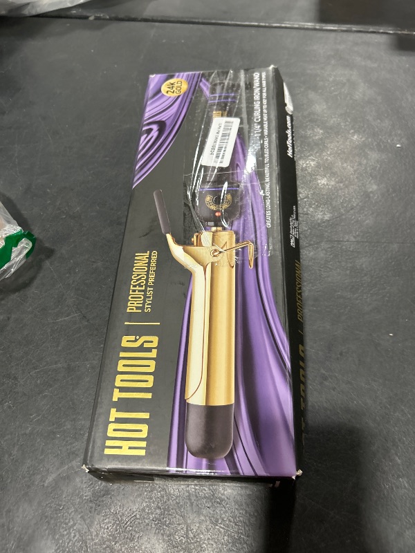 Photo 1 of HOT TOOLS (2018 MODEL) Pro Artist 24K Gold Curling Iron | Long Lasting, Defined Curls (1-1/4 in)