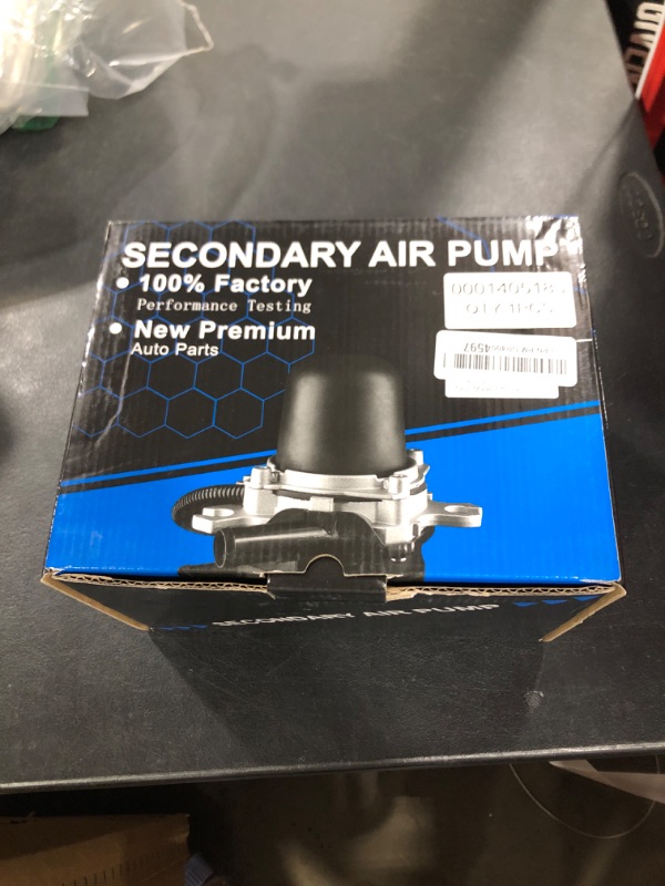 Photo 1 of SZKAIDAG Secondary Air Injection Pump For:-Mercedes-Benz E350 E550 C300 CLK350 C230 C280 C350 CLK550 GL450 GL550 ML350 ML550 R350 R550 SL550 SLK280 SLK300 SLK350 2005-2012 OE# 0001405185, 704389020