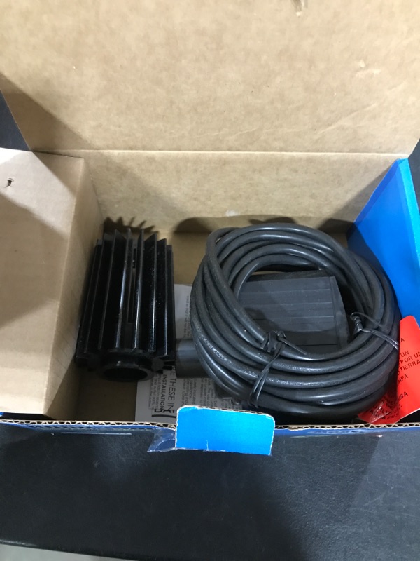 Photo 1 of Danner Manufacturing, Inc., Pondmaster, 950 GPH Pond-Mag, Magnetic Drive Water Pump, 02720